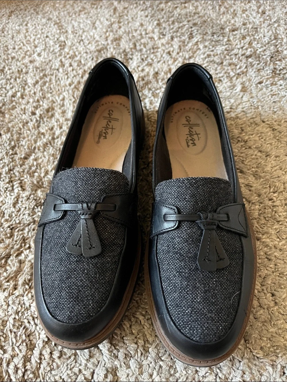 Clarks Womans Raisie Foster Leather Loafers Womens 8.5 Black Slip On Loafers